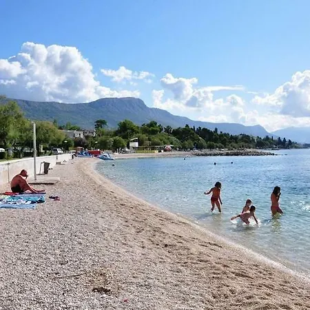 M&m * Kaštela
